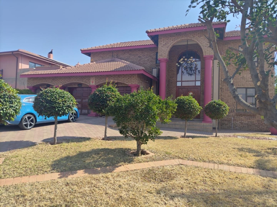 5 Bedroom Property for Sale in Ninapark Gauteng