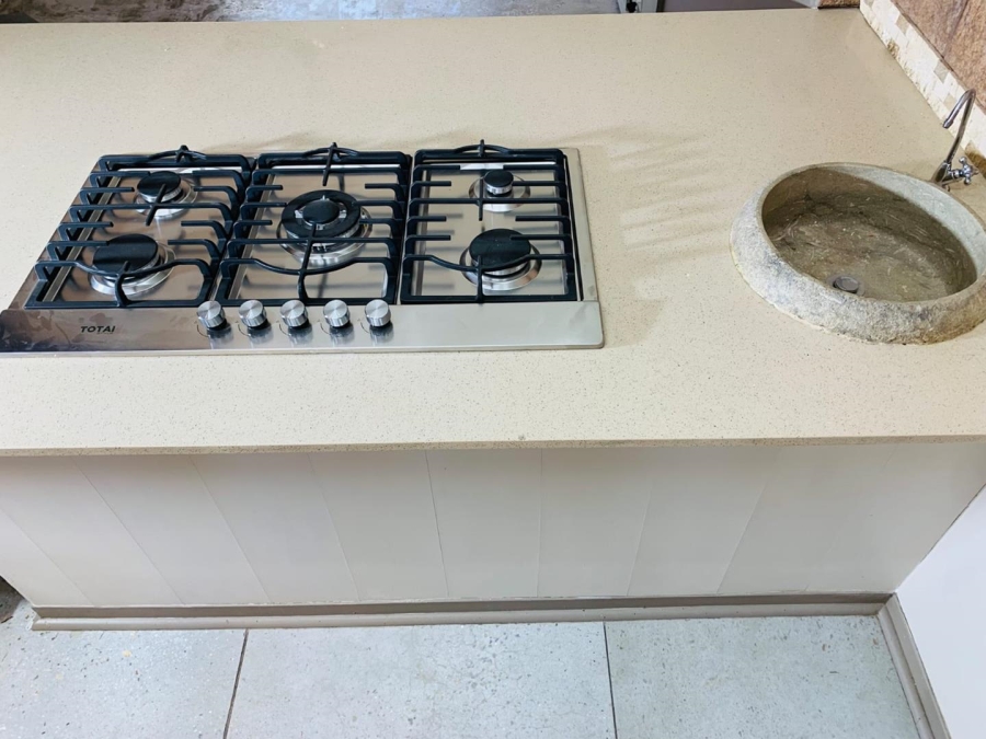 6 Bedroom Property for Sale in Amandasig Gauteng