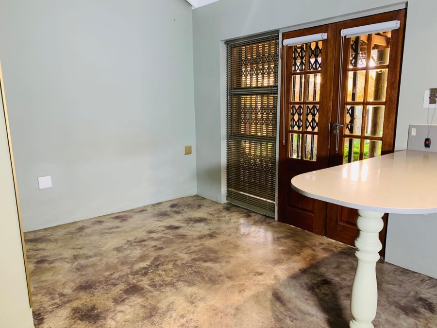 6 Bedroom Property for Sale in Amandasig Gauteng