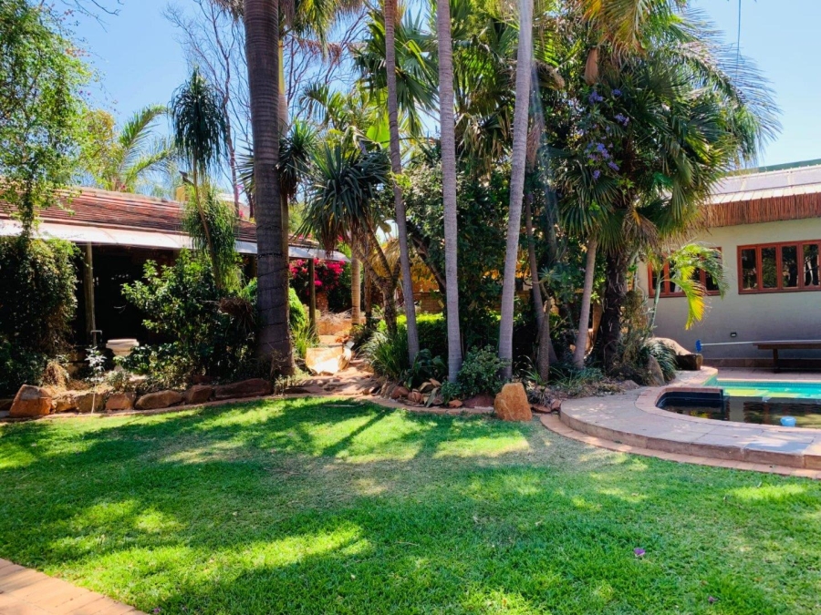 6 Bedroom Property for Sale in Amandasig Gauteng