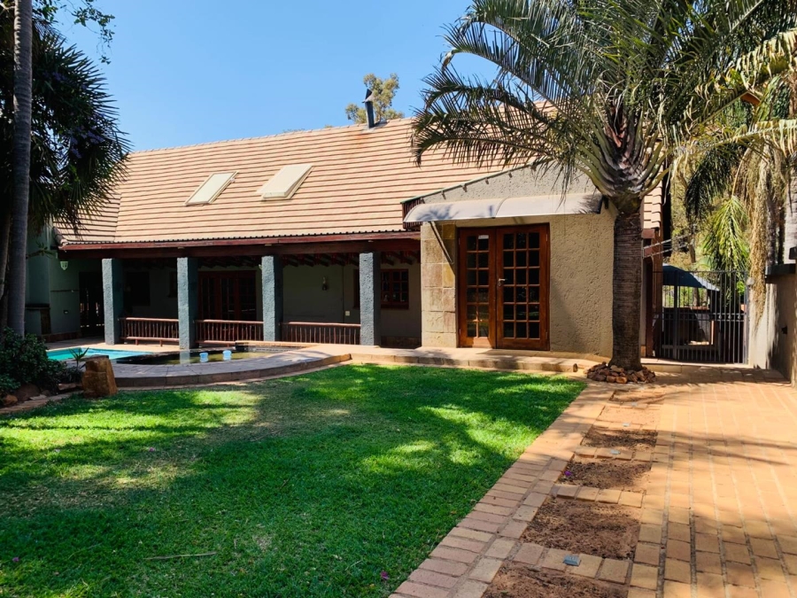 6 Bedroom Property for Sale in Amandasig Gauteng