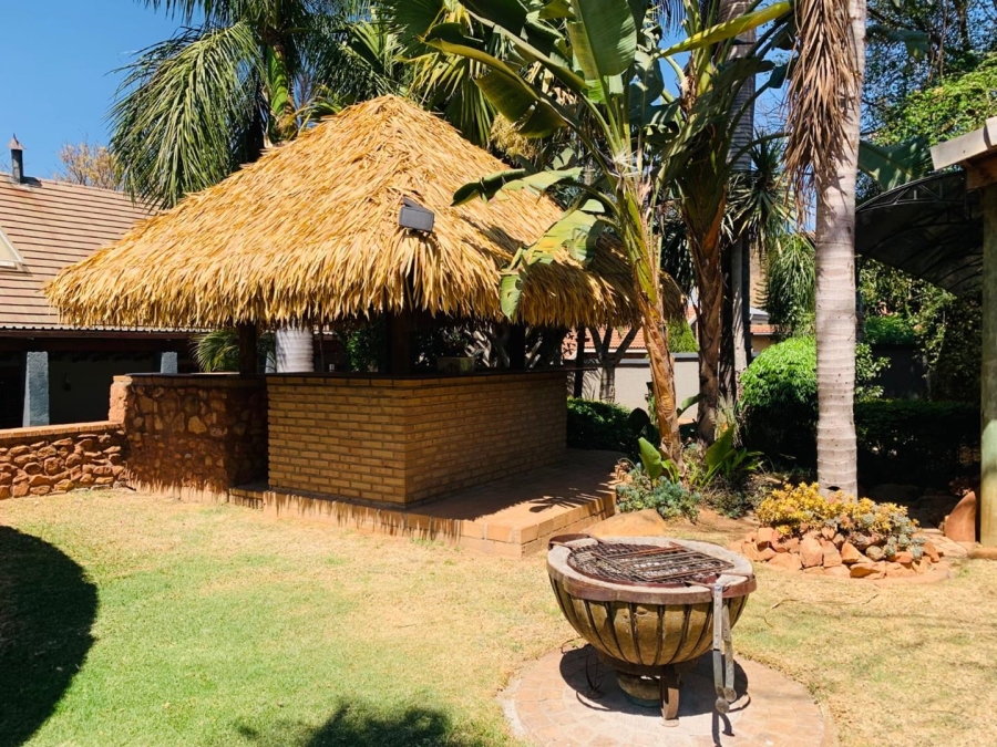 6 Bedroom Property for Sale in Amandasig Gauteng