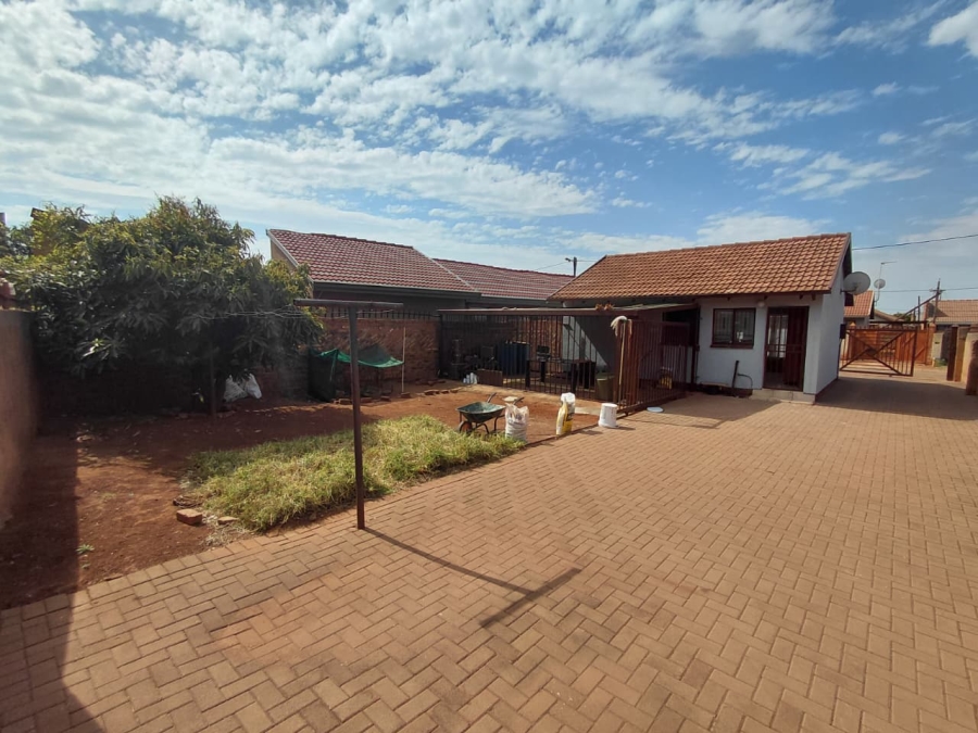 2 Bedroom Property for Sale in Soshanguve XX Gauteng
