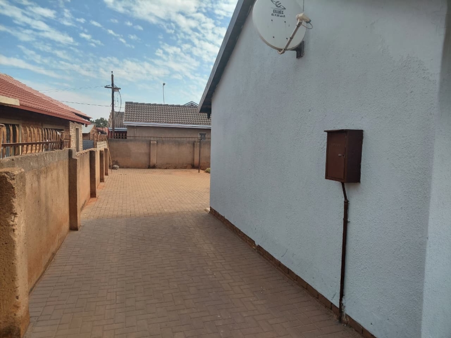 2 Bedroom Property for Sale in Soshanguve XX Gauteng