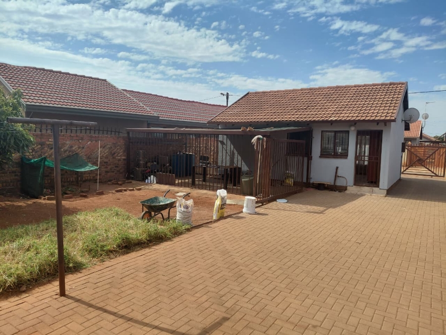 2 Bedroom Property for Sale in Soshanguve XX Gauteng