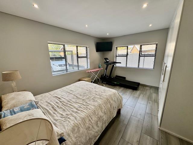 To Let 4 Bedroom Property for Rent in Hurlingham Manor Gauteng