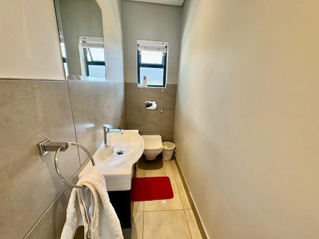 To Let 4 Bedroom Property for Rent in Hurlingham Manor Gauteng