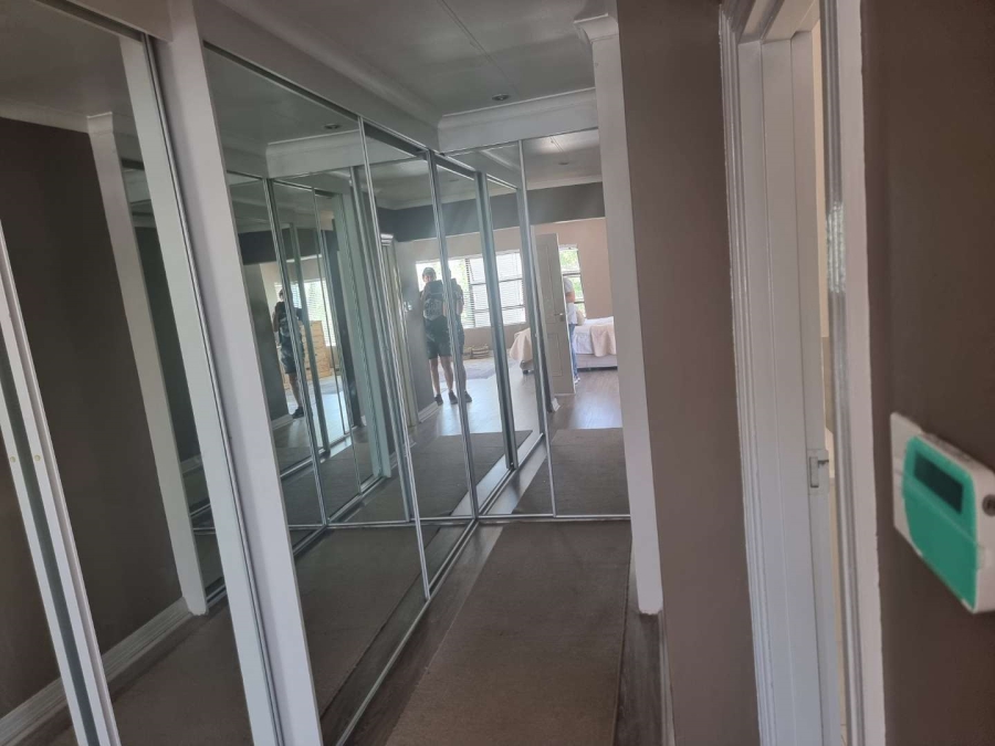 To Let 4 Bedroom Property for Rent in Fourways Gardens Gauteng