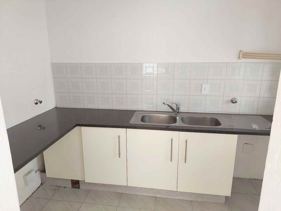 To Let 3 Bedroom Property for Rent in Morningside Gauteng