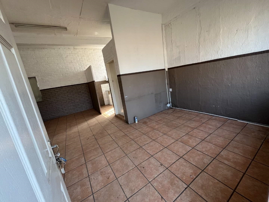 To Let commercial Property for Rent in Alrode Gauteng