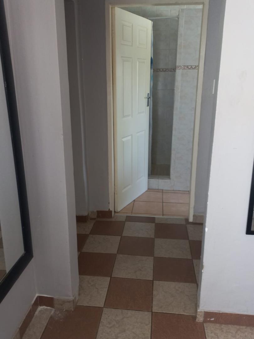To Let 2 Bedroom Property for Rent in Kibler Park Gauteng