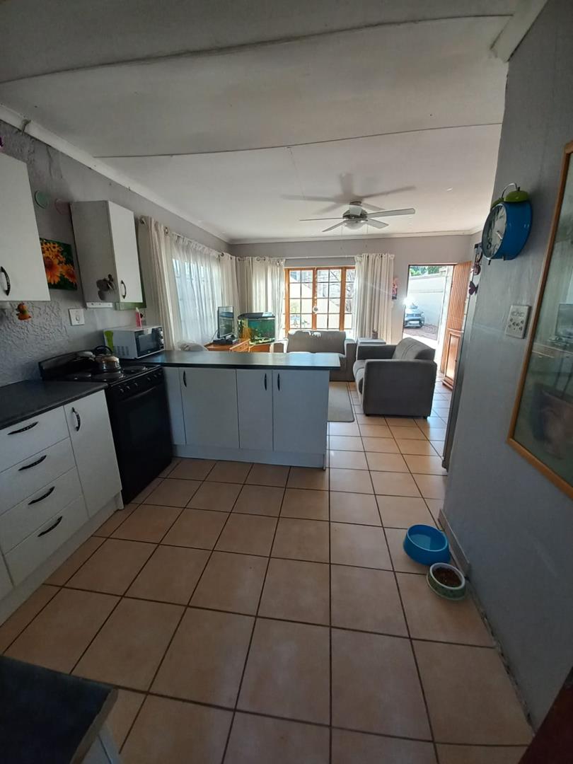To Let 2 Bedroom Property for Rent in Kibler Park Gauteng