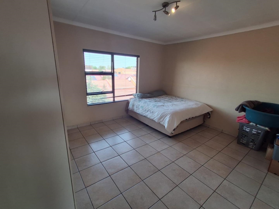 2 Bedroom Property for Sale in New Redruth Gauteng