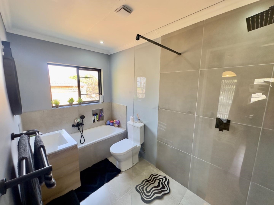 3 Bedroom Property for Sale in Craigavon Gauteng