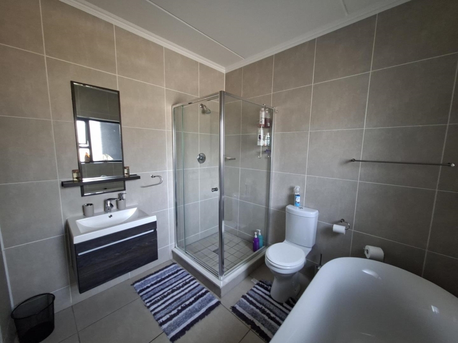 3 Bedroom Property for Sale in Modderfontein Industrial Gauteng
