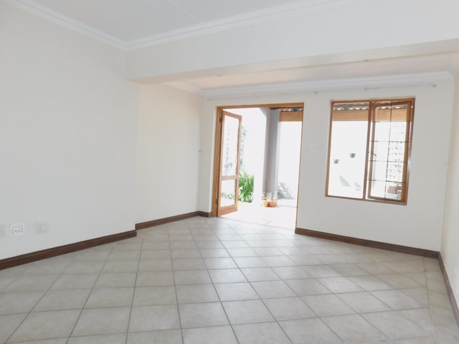 2 Bedroom Property for Sale in Lyme Park Gauteng