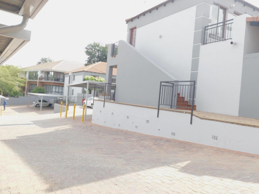 2 Bedroom Property for Sale in Lyme Park Gauteng