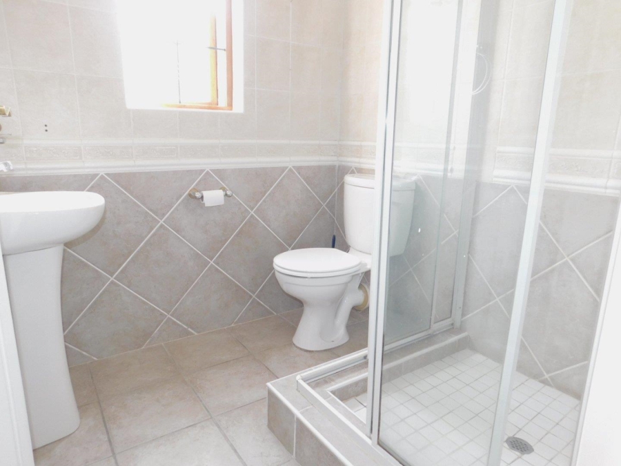 2 Bedroom Property for Sale in Lyme Park Gauteng