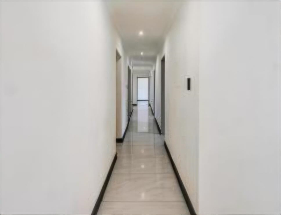 6 Bedroom Property for Sale in Meyerspark Gauteng