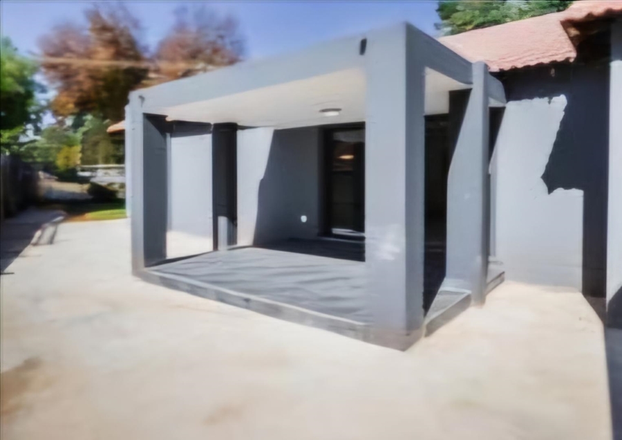6 Bedroom Property for Sale in Meyerspark Gauteng