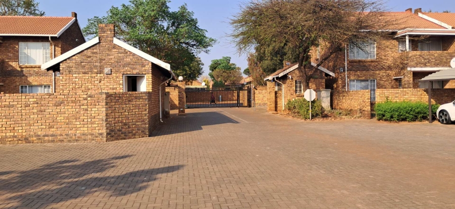 2 Bedroom Property for Sale in Clarina Gauteng