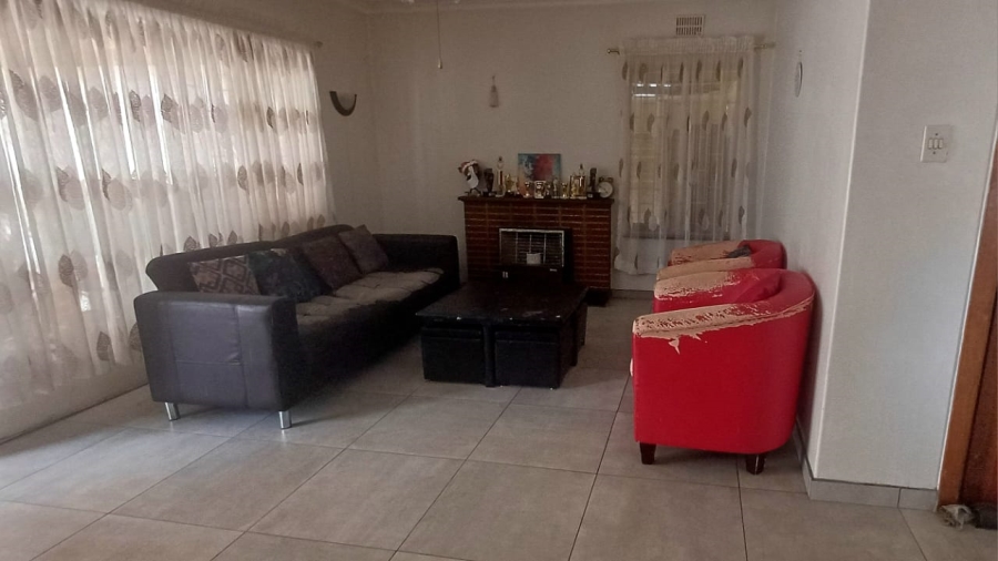 3 Bedroom Property for Sale in Witpoortjie Gauteng