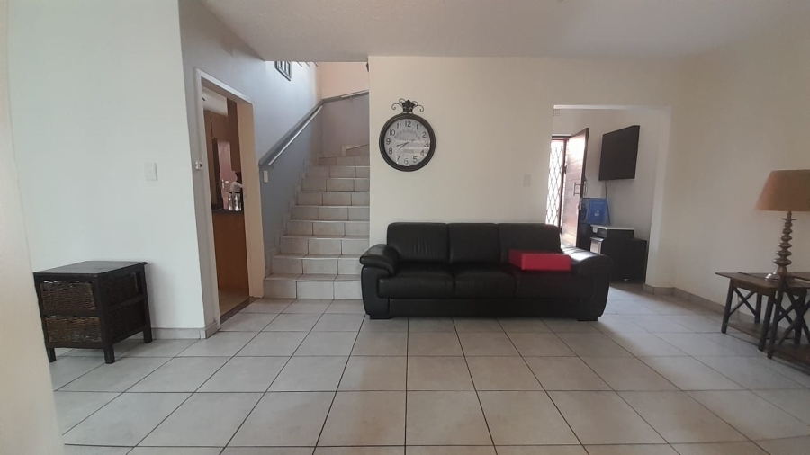 3 Bedroom Property for Sale in Birchleigh Gauteng