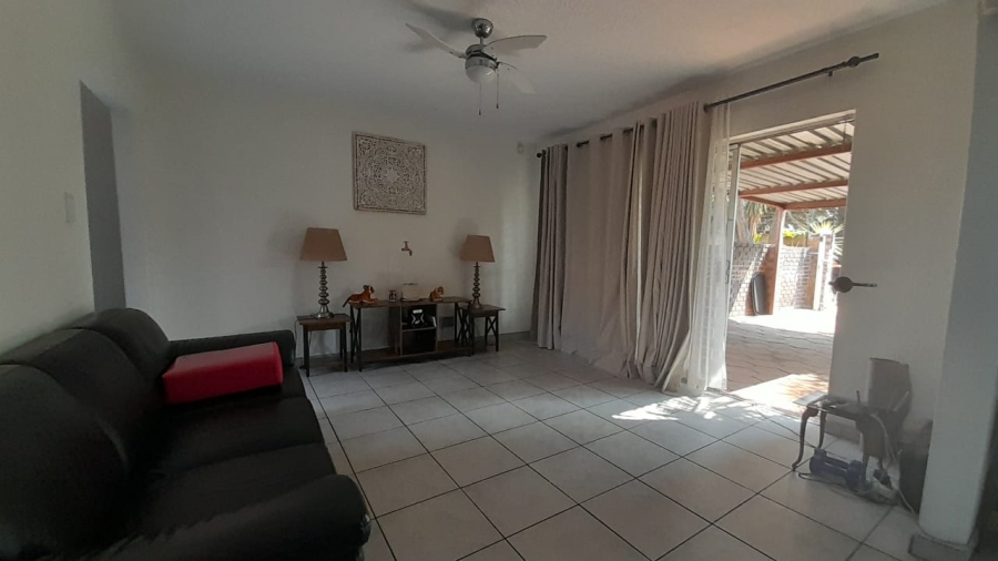 3 Bedroom Property for Sale in Birchleigh Gauteng