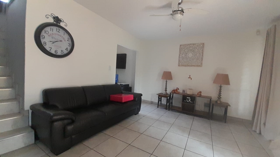 3 Bedroom Property for Sale in Birchleigh Gauteng
