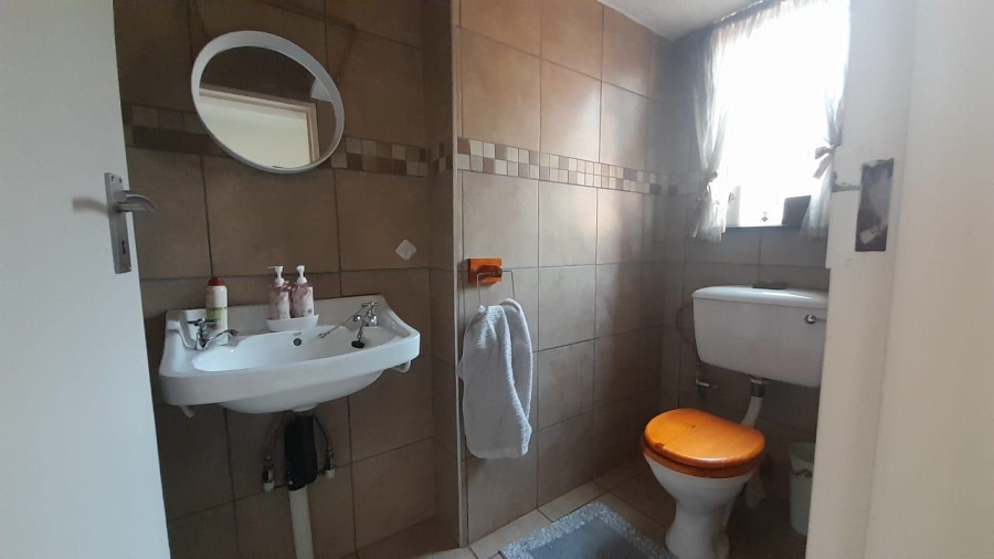 3 Bedroom Property for Sale in Birchleigh Gauteng