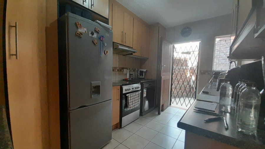 3 Bedroom Property for Sale in Birchleigh Gauteng