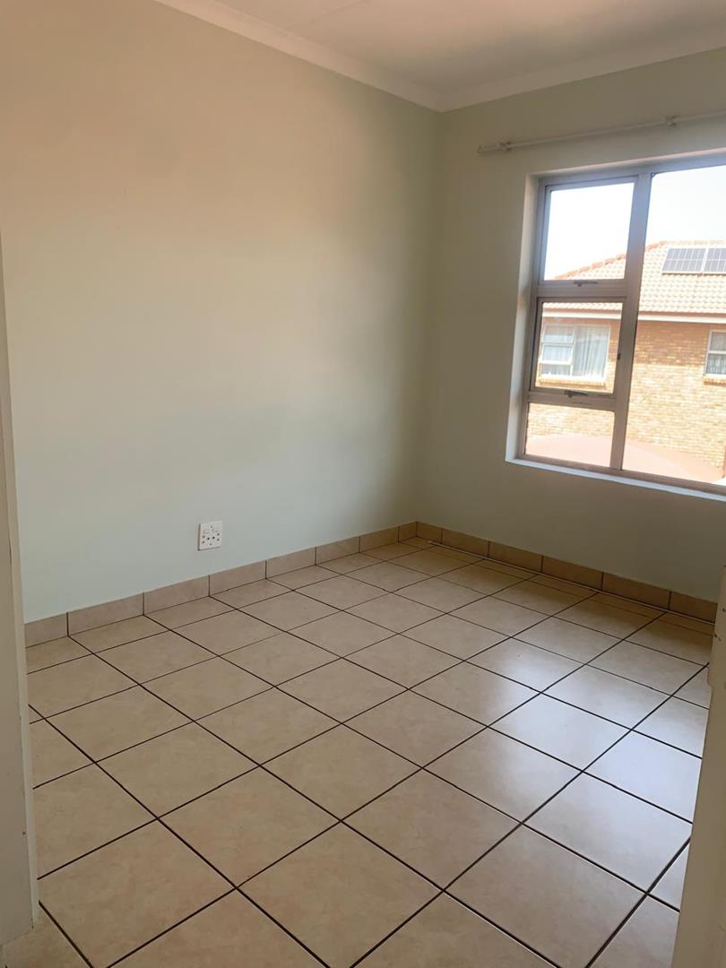 2 Bedroom Property for Sale in Birchleigh Gauteng