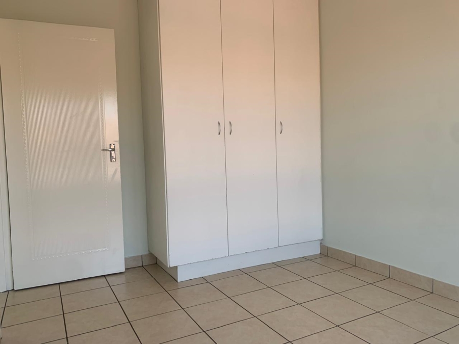 2 Bedroom Property for Sale in Birchleigh Gauteng