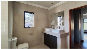 4 Bedroom Property for Sale in Serengeti Lifestyle Estate Gauteng