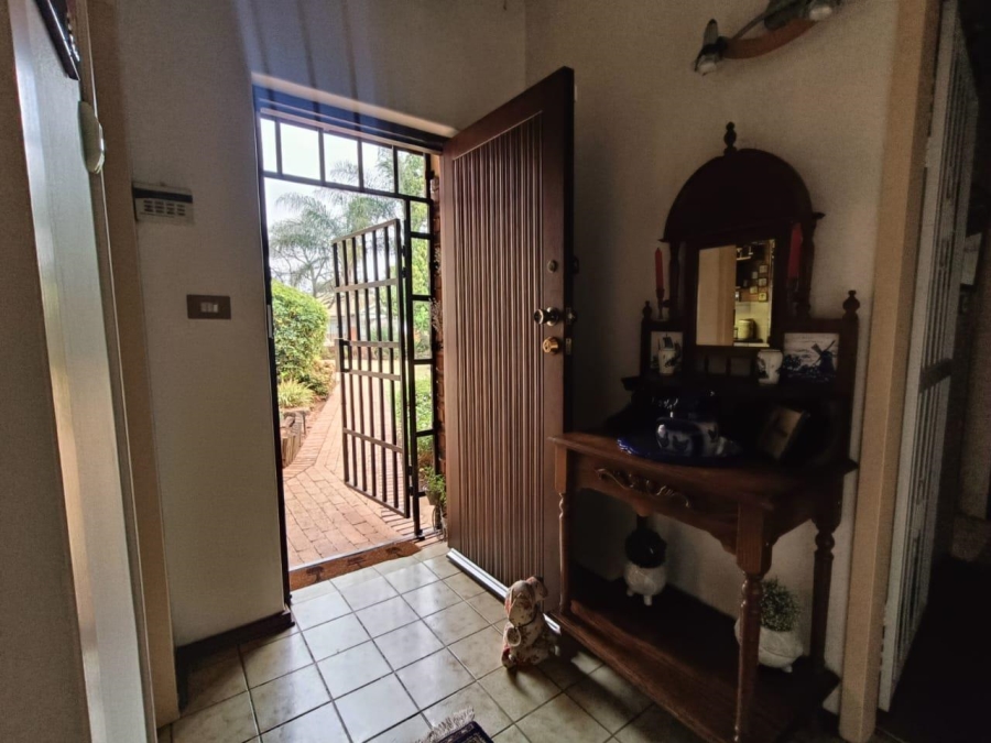 3 Bedroom Property for Sale in Wierdapark Gauteng