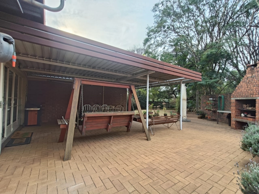 3 Bedroom Property for Sale in Wierdapark Gauteng