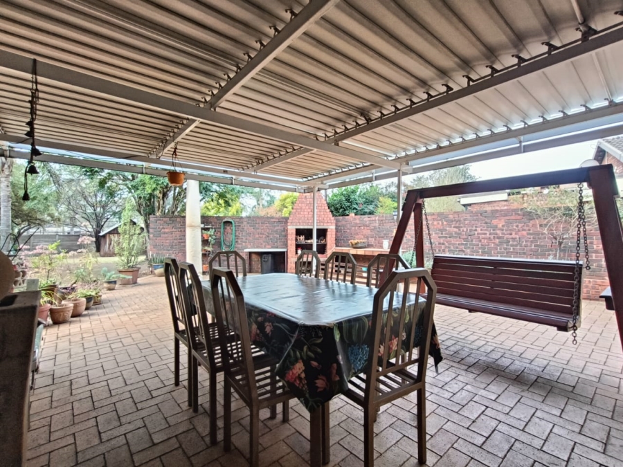3 Bedroom Property for Sale in Wierdapark Gauteng