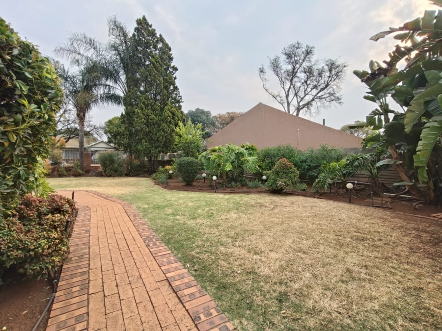 3 Bedroom Property for Sale in Wierdapark Gauteng