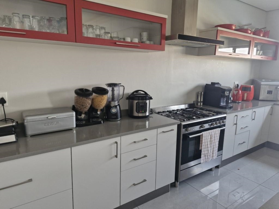 4 Bedroom Property for Sale in Eye of Africa Gauteng