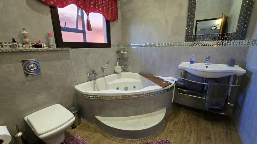 8 Bedroom Property for Sale in Marlbank Gauteng