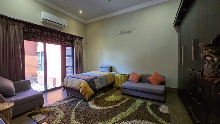 8 Bedroom Property for Sale in Marlbank Gauteng