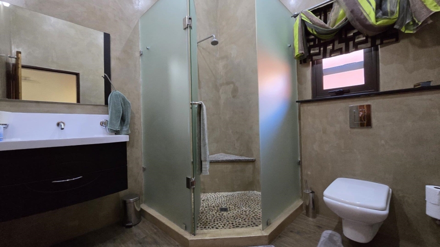 8 Bedroom Property for Sale in Marlbank Gauteng