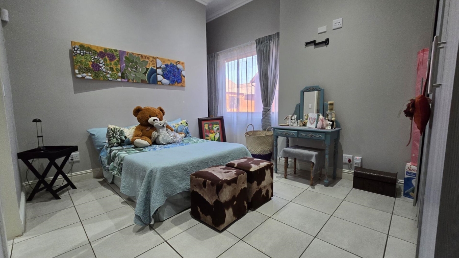 8 Bedroom Property for Sale in Marlbank Gauteng