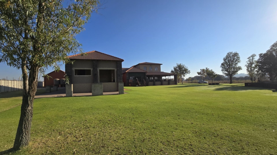8 Bedroom Property for Sale in Marlbank Gauteng