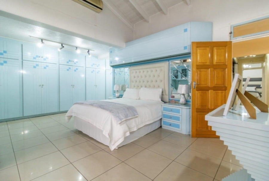 4 Bedroom Property for Sale in Lenasia Gauteng