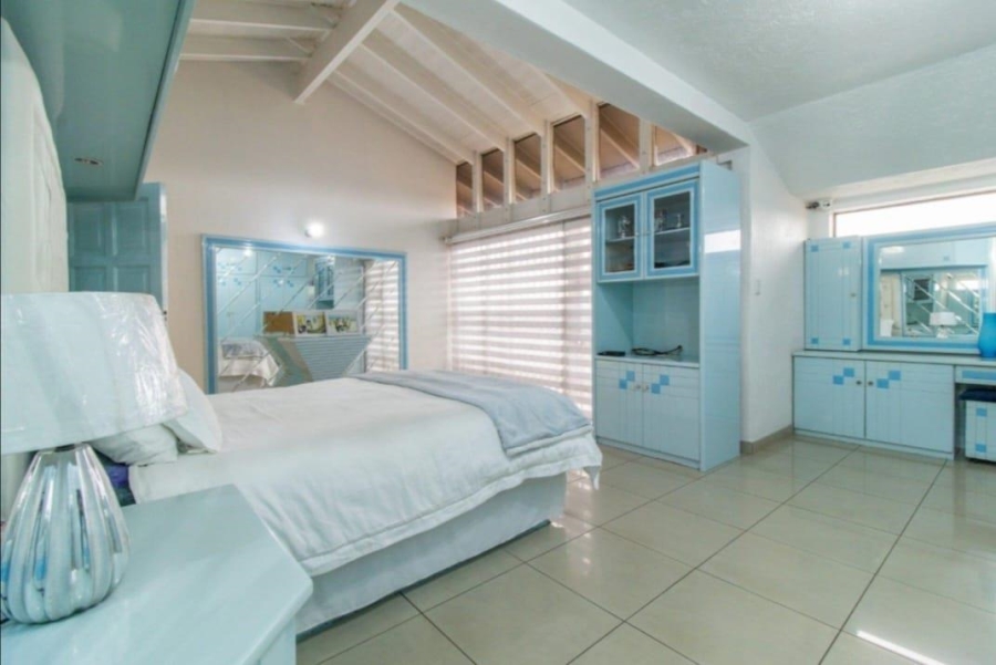 4 Bedroom Property for Sale in Lenasia Gauteng