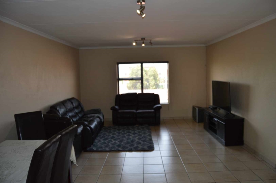 2 Bedroom Property for Sale in New Redruth Gauteng