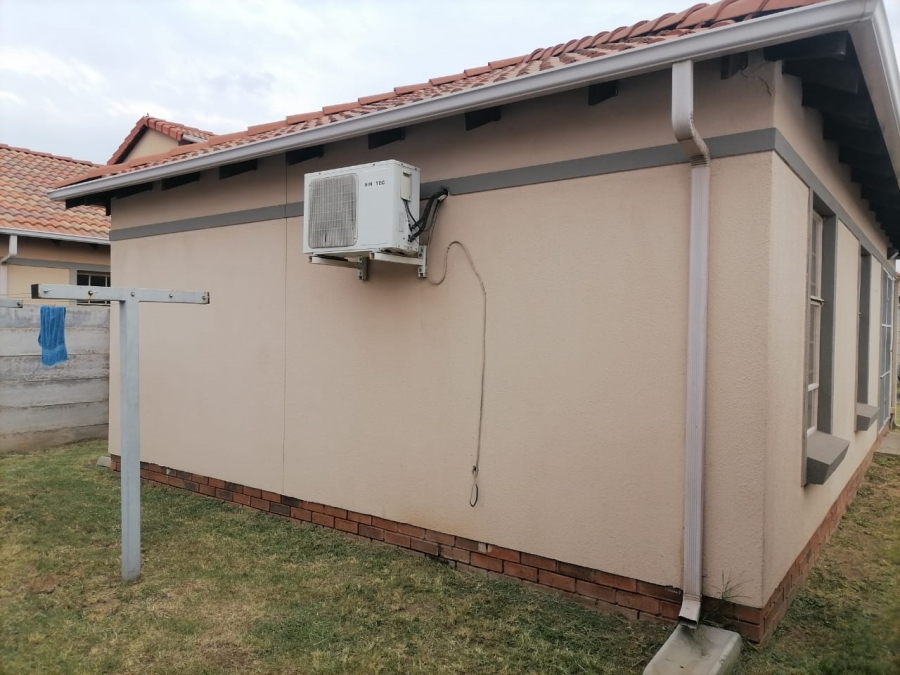 3 Bedroom Property for Sale in Andeon Gauteng