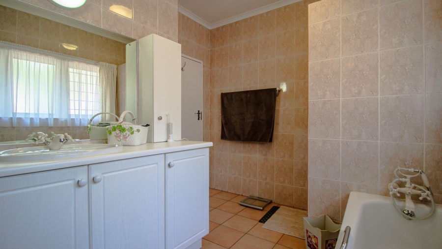 3 Bedroom Property for Sale in Groenkloof Gauteng
