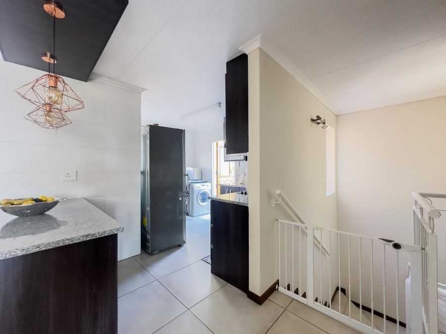 To Let 3 Bedroom Property for Rent in Garsfontein Gauteng